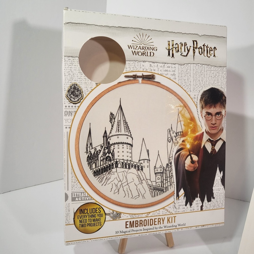 Harry Potter‎ Hogwarts School Embroidery Kit New 10 Projects Wizarding World